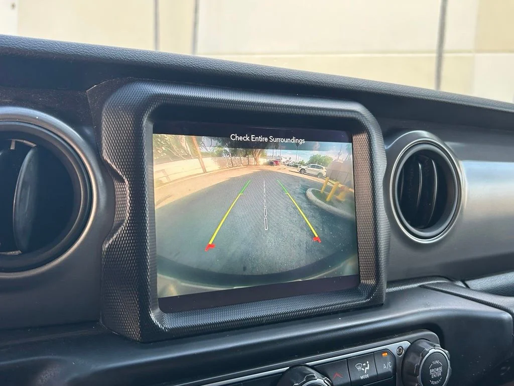 Used 2021 Gray Jeep Unlimited Sport image 23