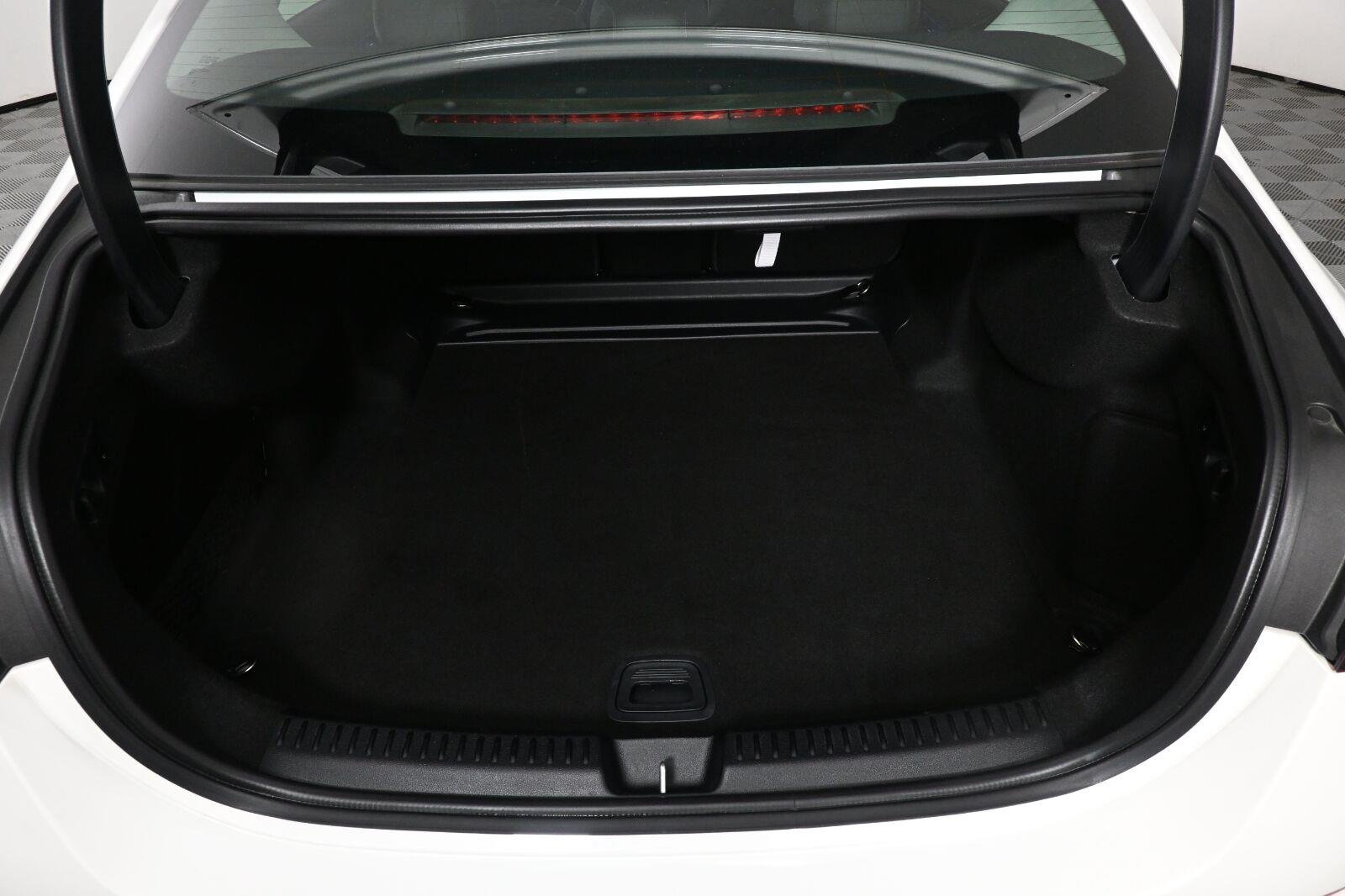 Certified Used 2025 Polar White Mercedes-Benz E 350 image 28