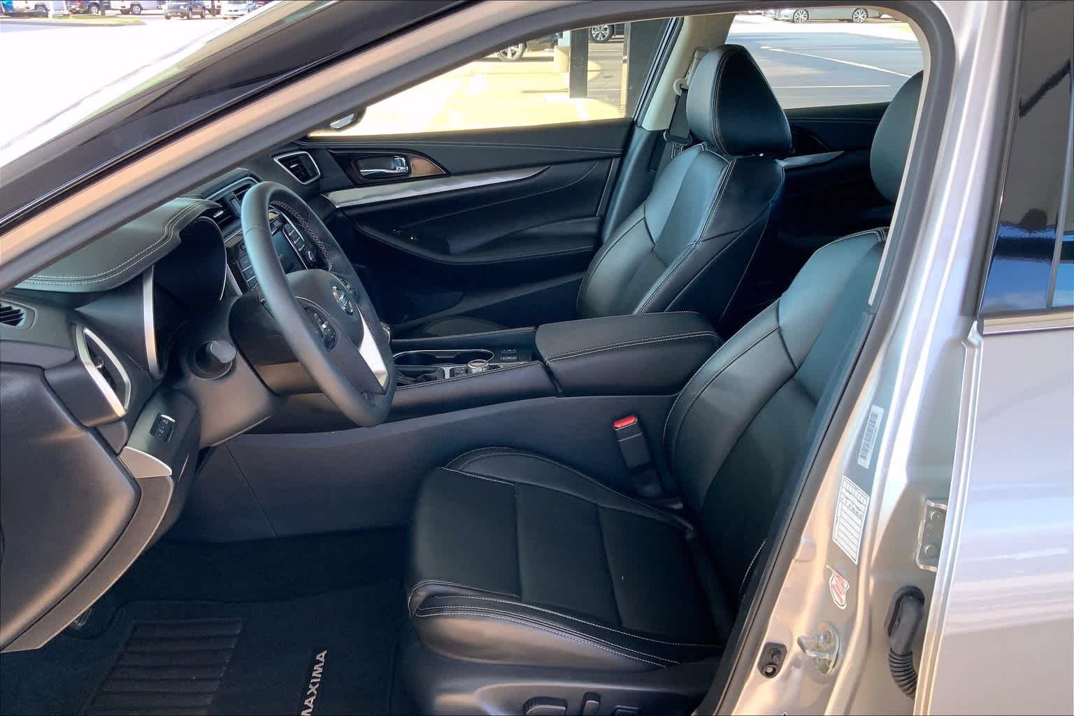 Pre-Owned 2022 Nissan Maxima SV