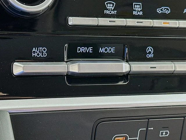 New 2026 Hyundai SANTA FE SE