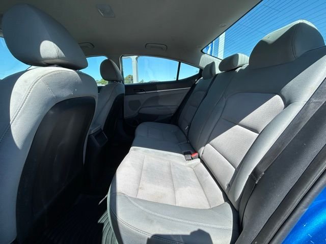 Used 2017 Blue Hyundai SE image 8