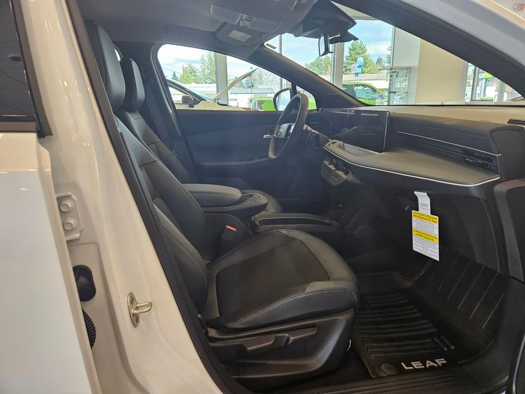 New 2026 Everest White Pearl TriCoat Nissan SV+ image 23