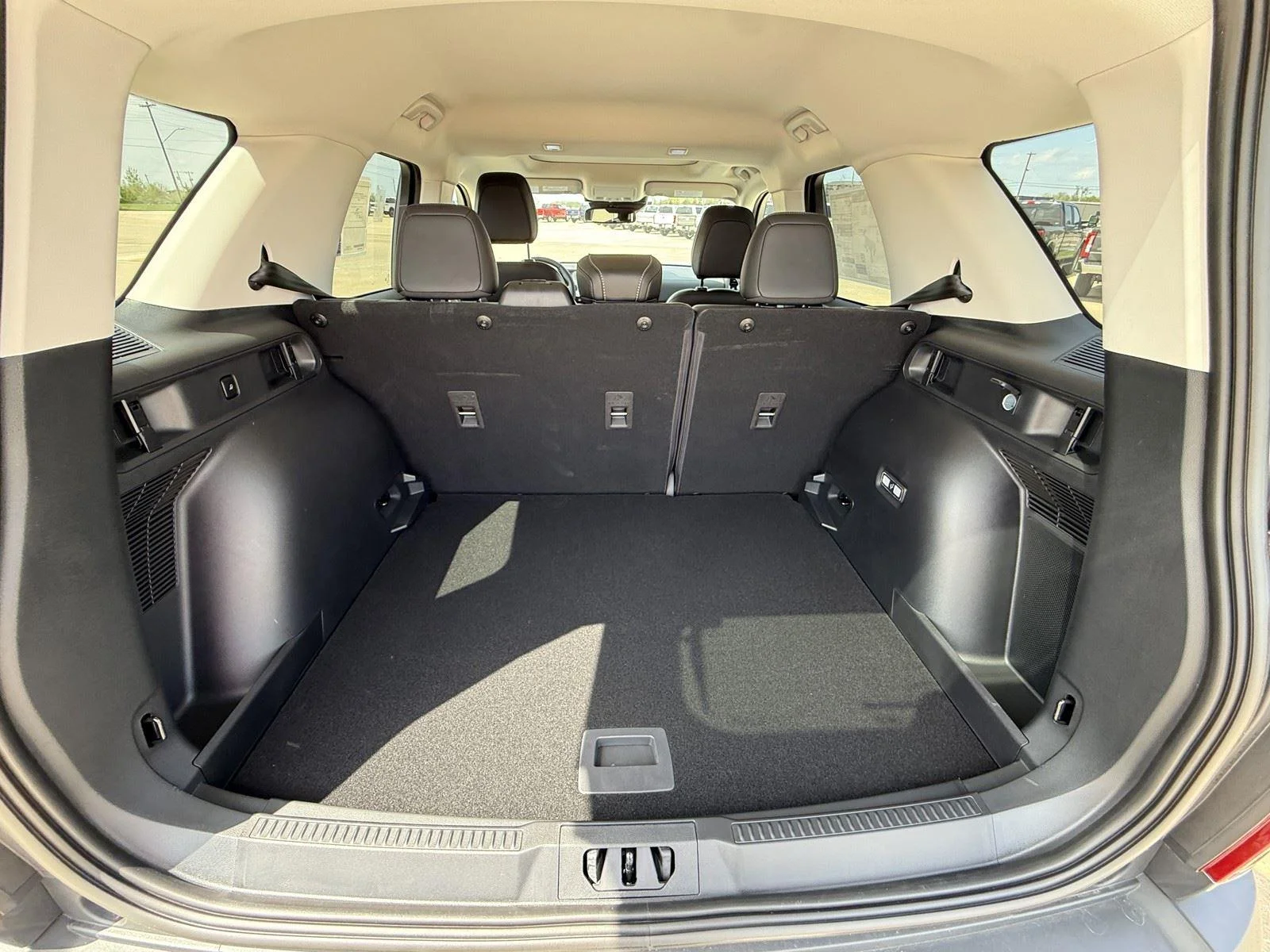 New 2026 Carbonized Gray Metallic Ford Outer Banks® image 11
