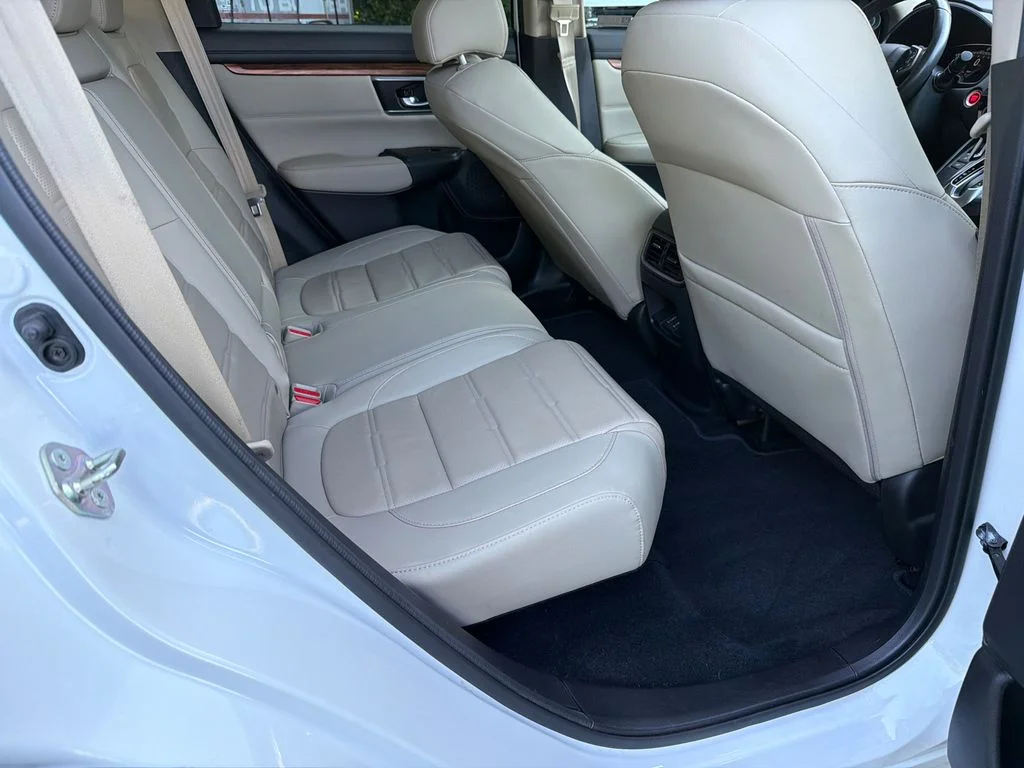 Used 2019  Honda Touring image 15