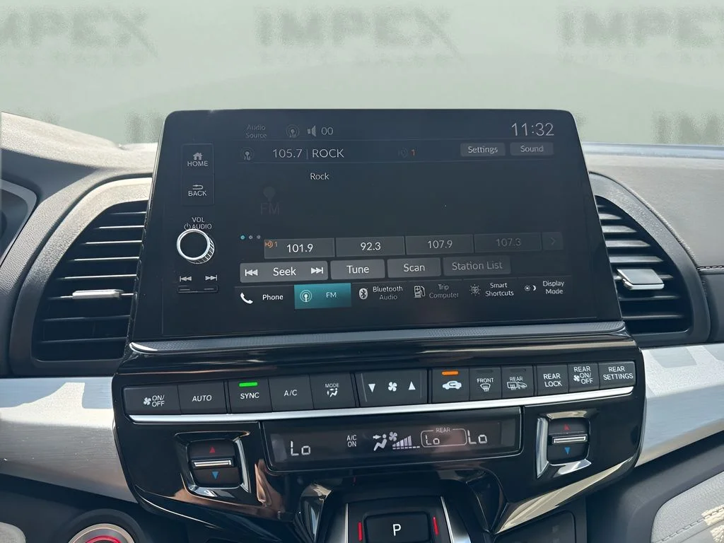 Used 2025 Gray Honda EX-L image 18