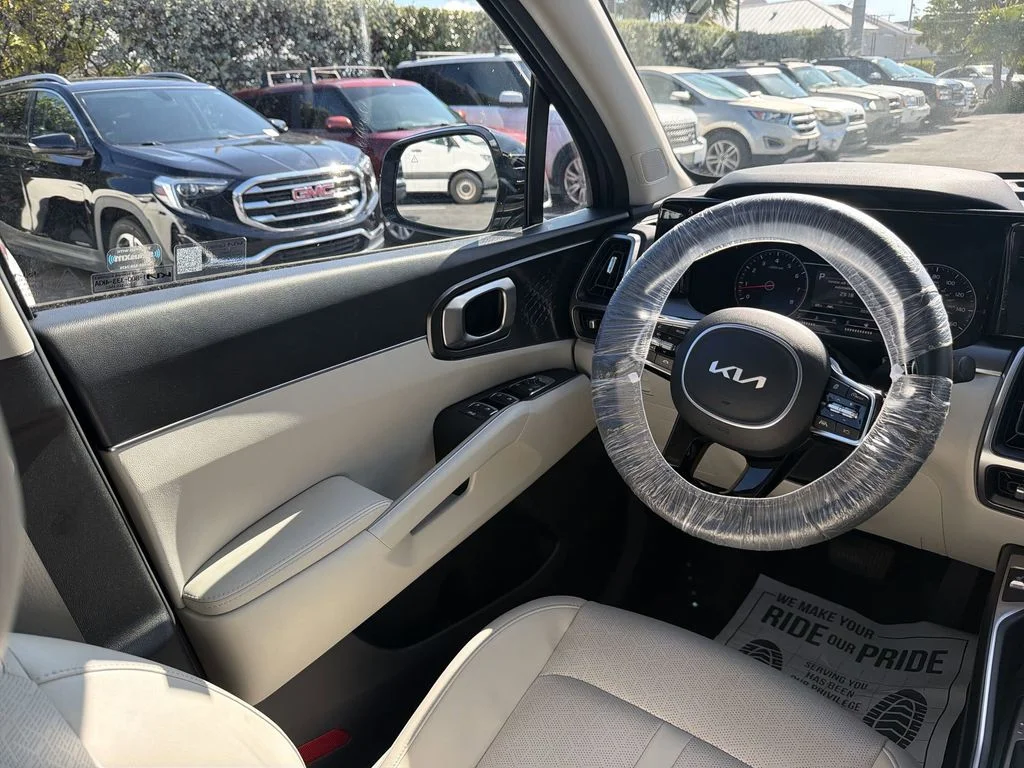 Used 2023 Silver Kia S image 15