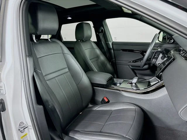 Certified Used 2026  Land Rover S image 28