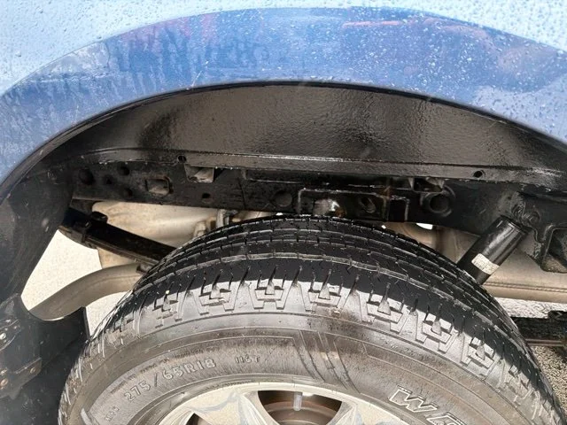 Used 2018 Blue Ford XLT image 3