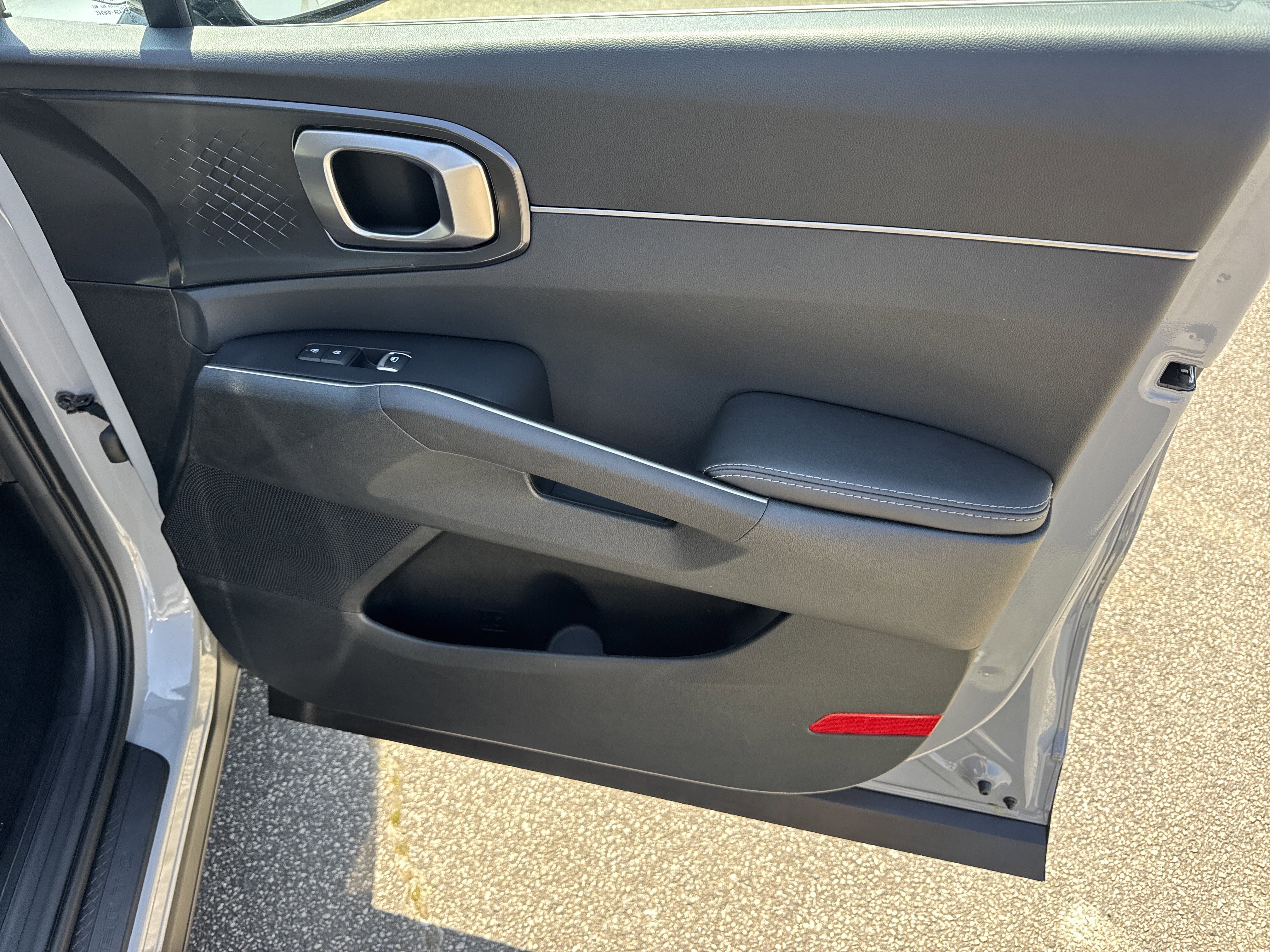 Certified Used 2025 Wolf Gray Kia EX image 14