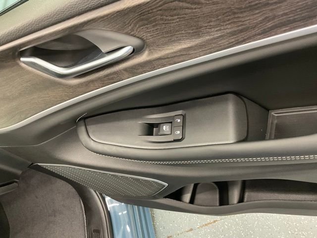 New 2026 Steel Blue Exterior Paint Jeep Limited Reserve image 32
