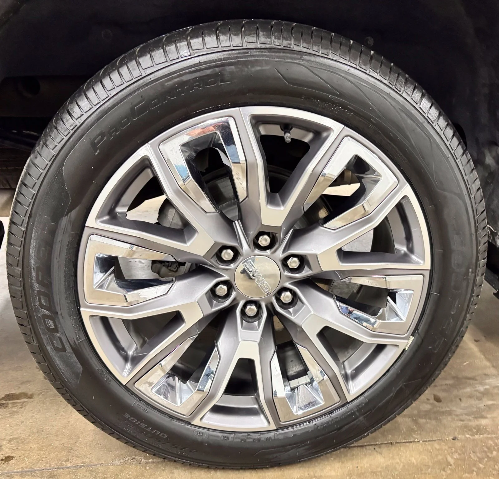 Used 2024 Red GMC Denali image 8