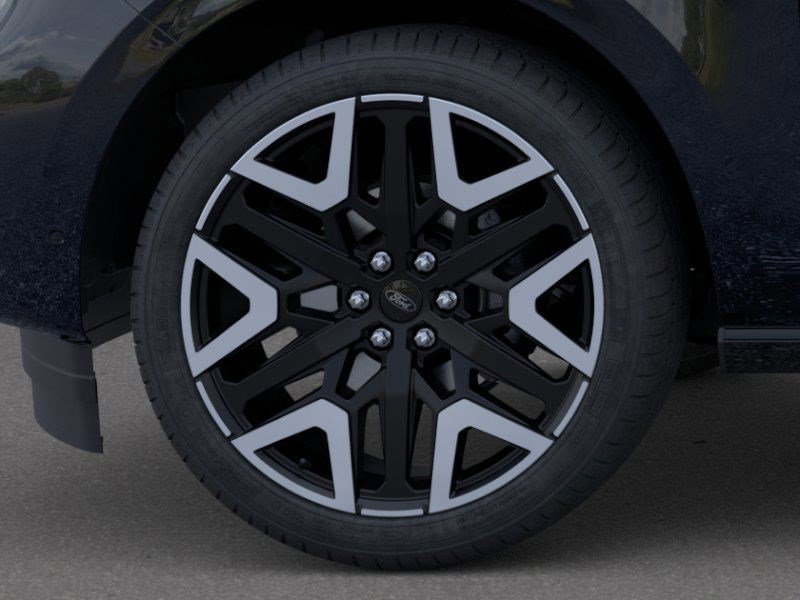New 2026 Agate Black Metallic Ford Platinum image 19