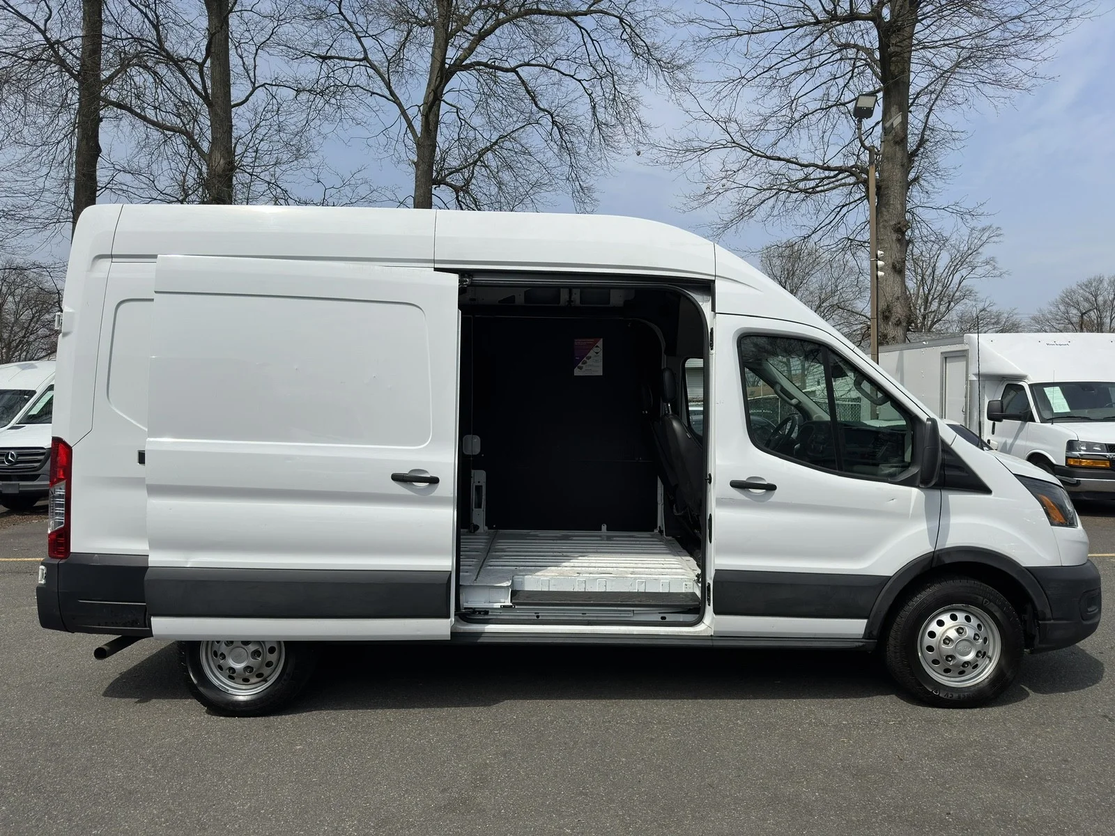 Used 2022 Oxford White Ford T-250 148