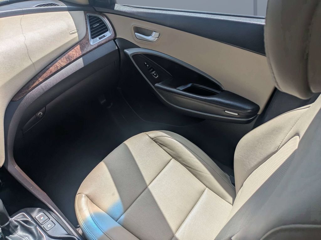 Used 2018 Gray Hyundai 2.4 image 18