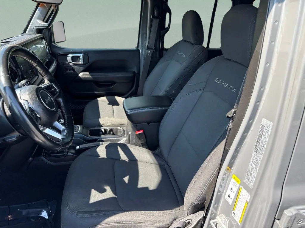 Used 2018 Sting-Gray Clearcoat Jeep Sahara image 11