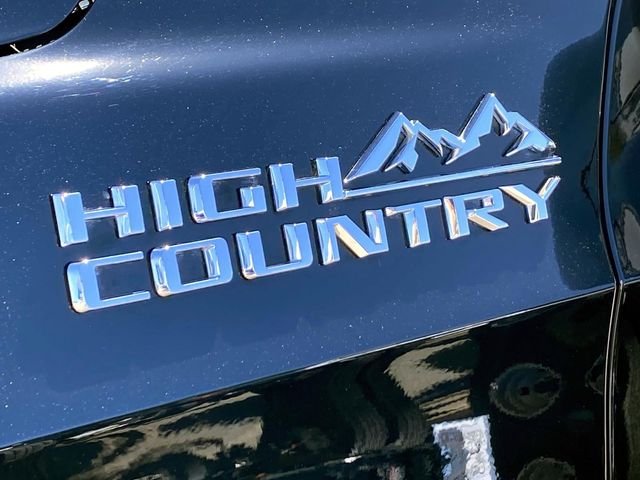 Used 2022 Black Chevrolet High Country image 11
