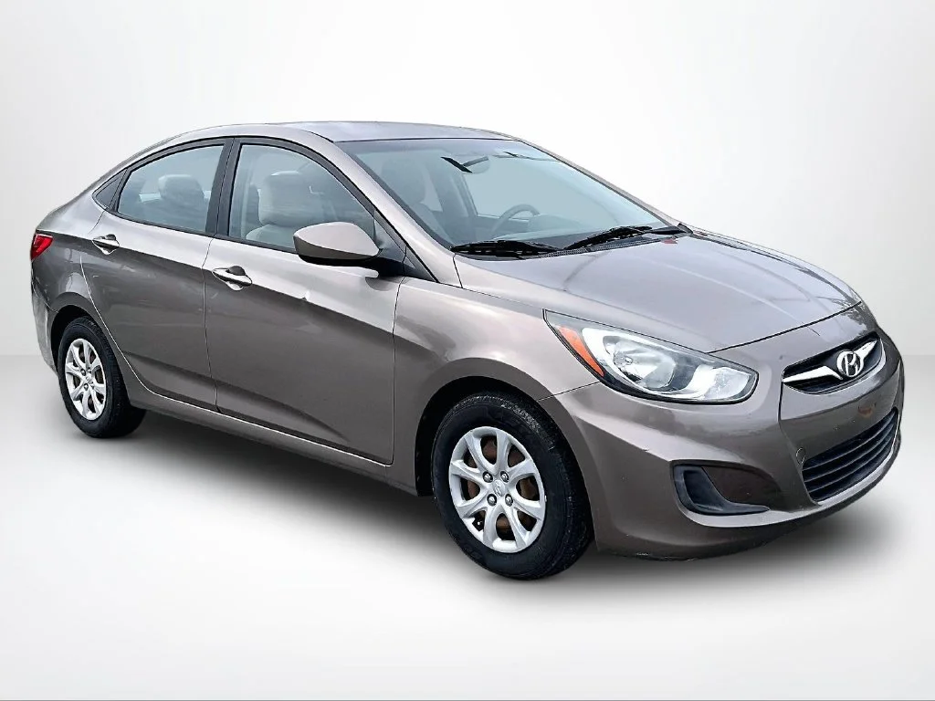 Used 2012 Brown Hyundai GLS image 13