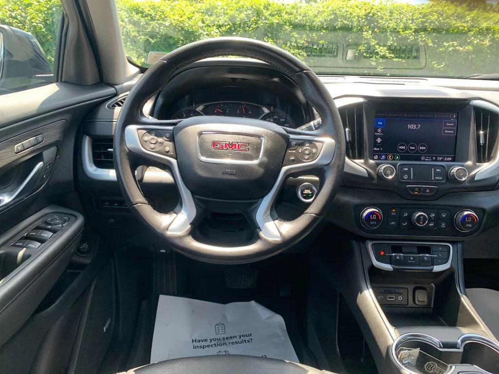 Used 2022  GMC SLT image 17