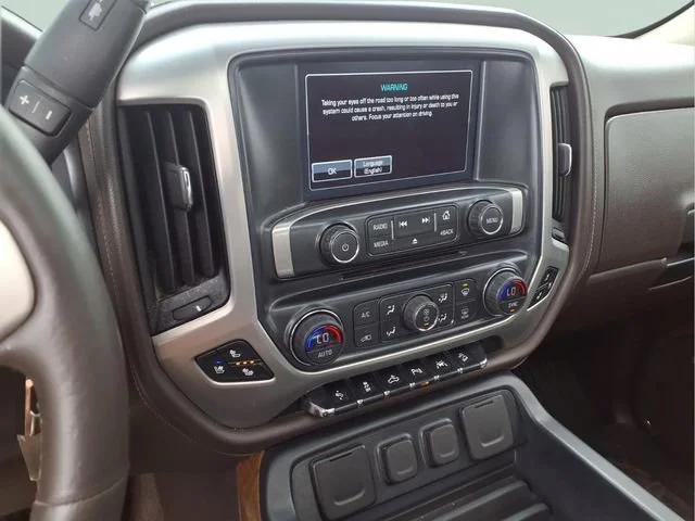 Used 2018 ONYX BLACK GMC SLT image 6