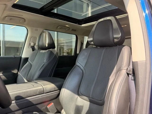 Used 2025 Grand Blue INFINITI SENSORY image 13