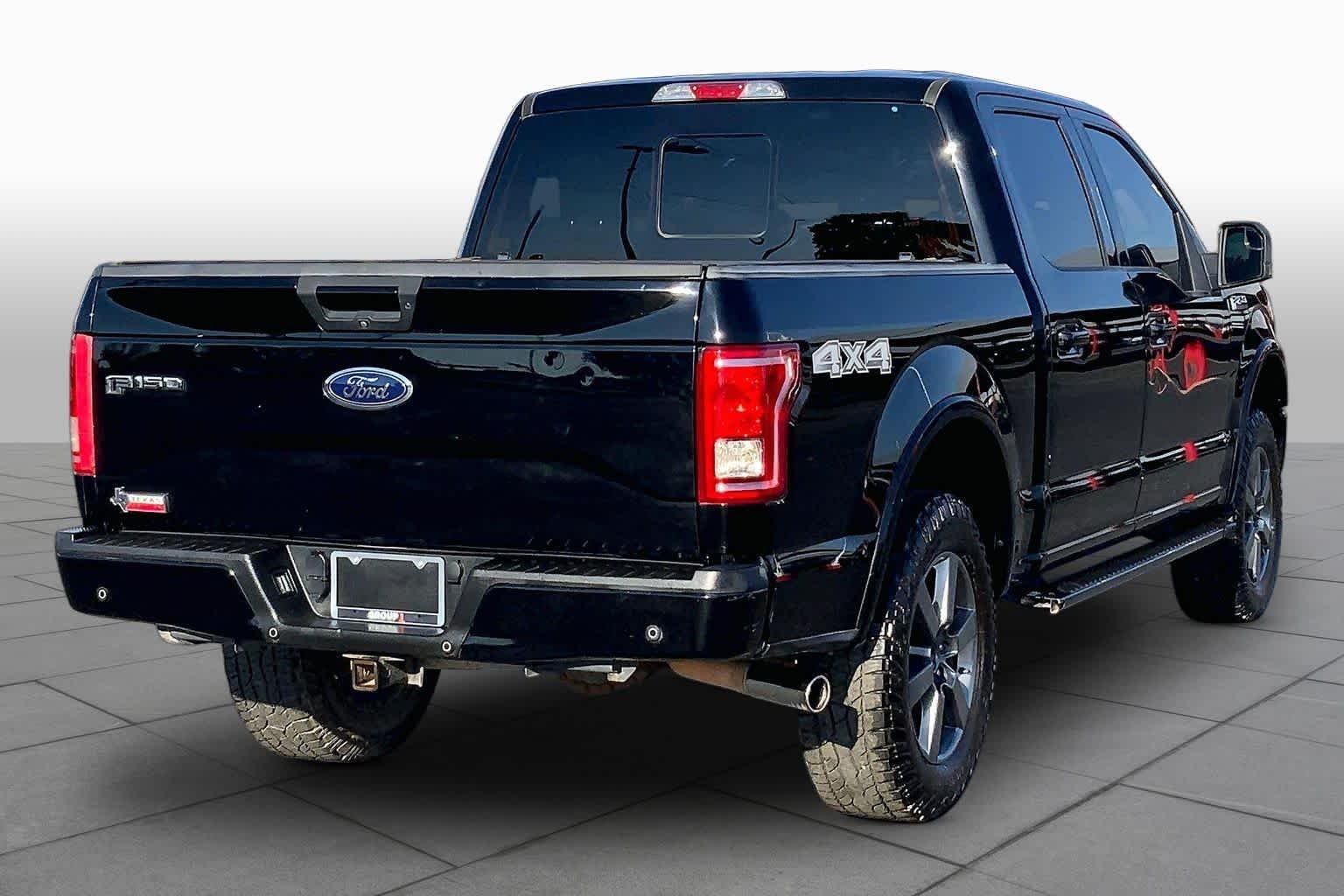 Used 2017 Shadow Black Ford XLT image 13