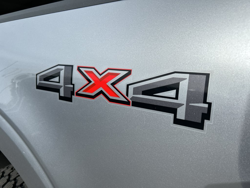 Used 2022 Silver Ford XLT image 7
