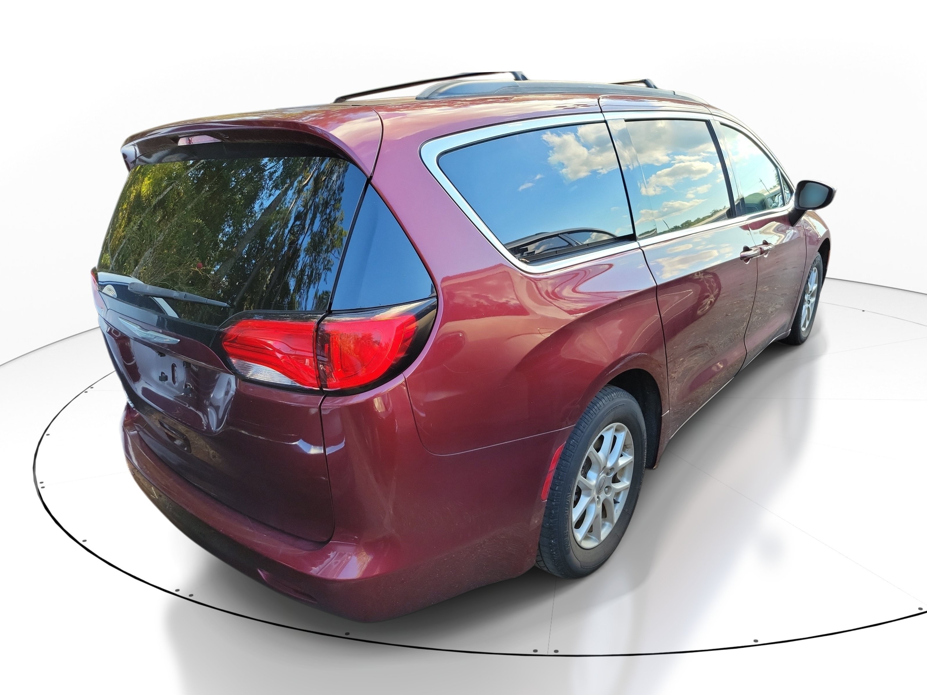 2021 Chrysler Voyager