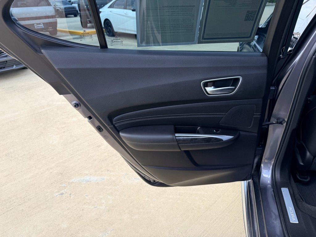 Used 2018 Crystal Black Pearl Acura w/Advance Pkg image 23
