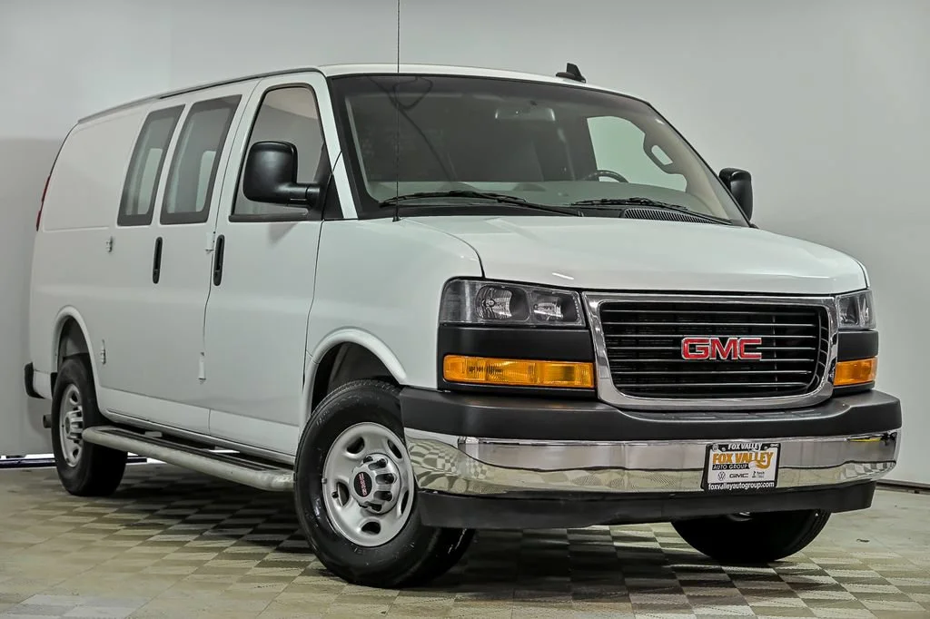 2025 GMC Savana 2500's photo