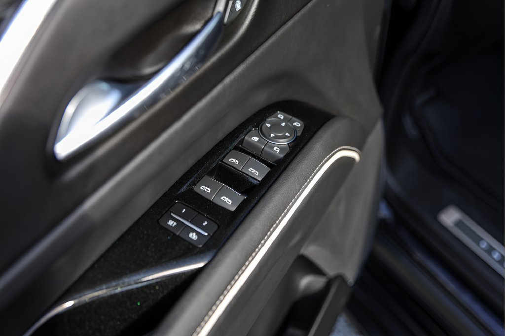 Used 2021 DARK MOON BLUE METALLIC Cadillac Sport image 23