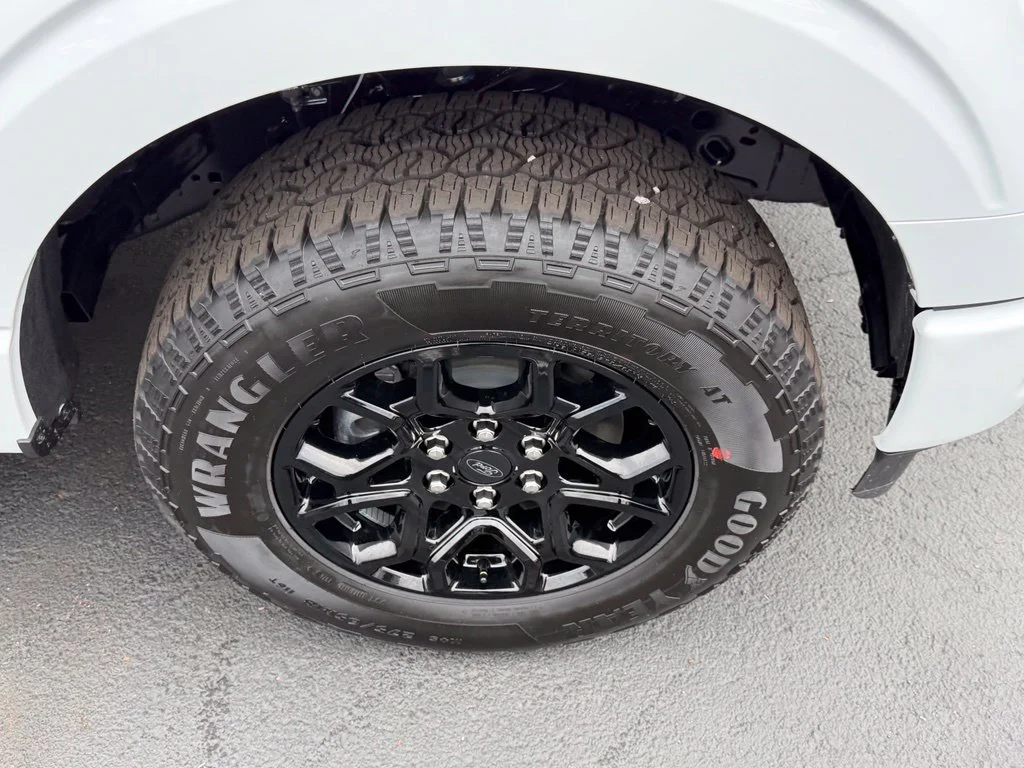 New 2026 Oxford White Ford XLT image 6