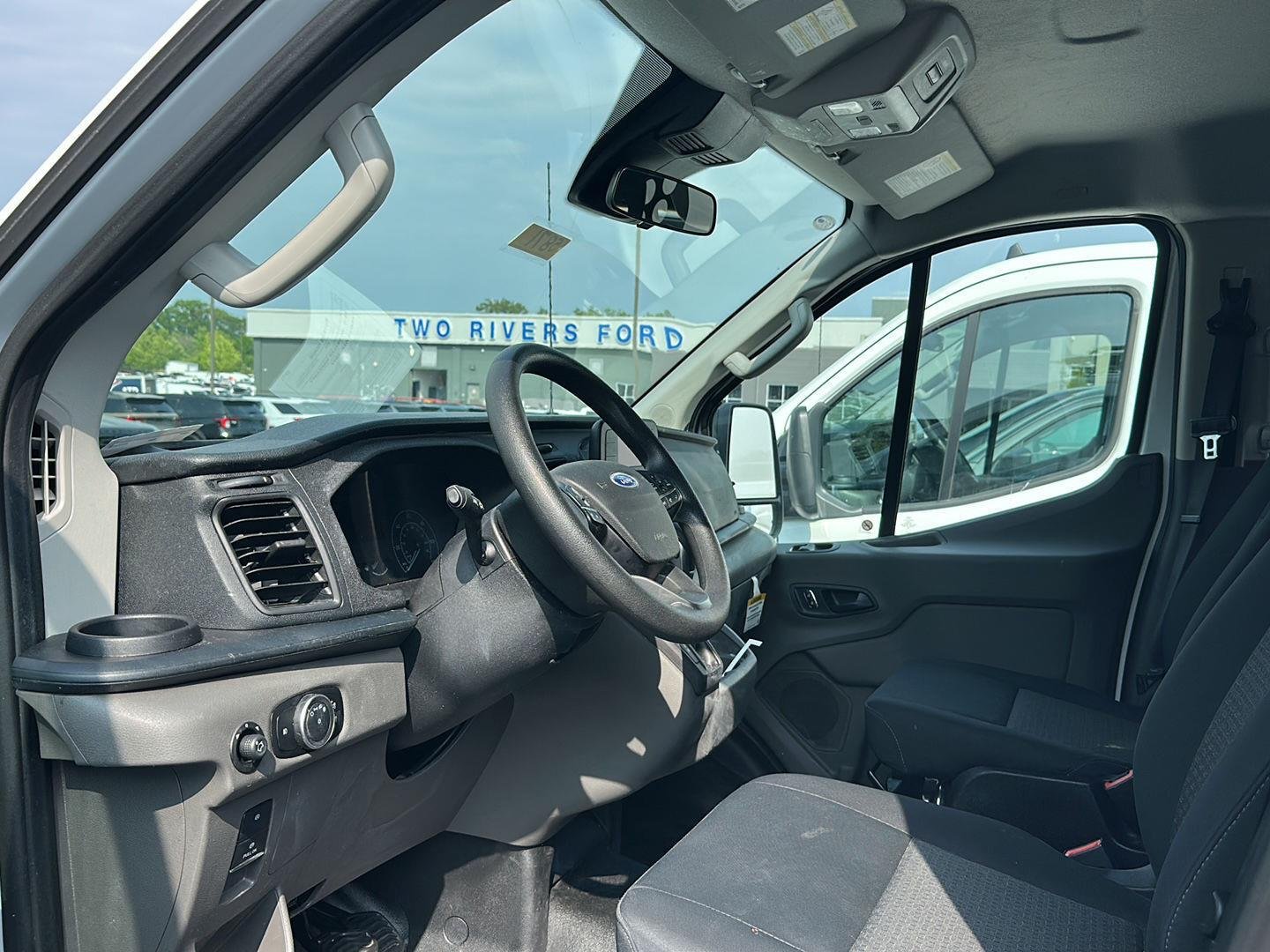 Certified Used 2025 Oxford White Ford 250 image 2