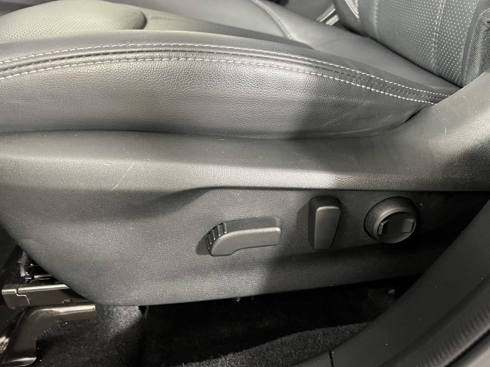 Certified Used 2024 Ice Silver Metallic Subaru Limited image 19