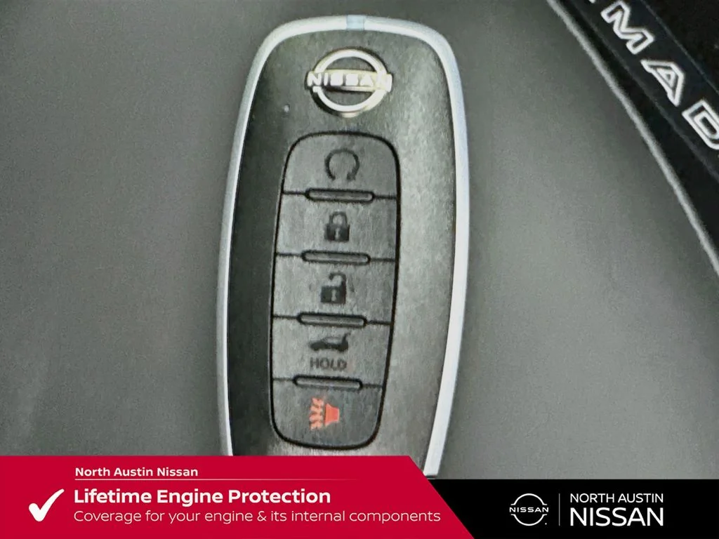 New 2026 White Nissan SL image 39