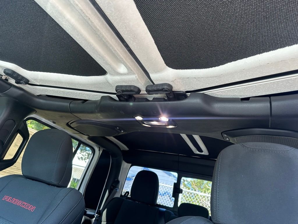 Certified Used 2022 White Jeep Rubicon image 20