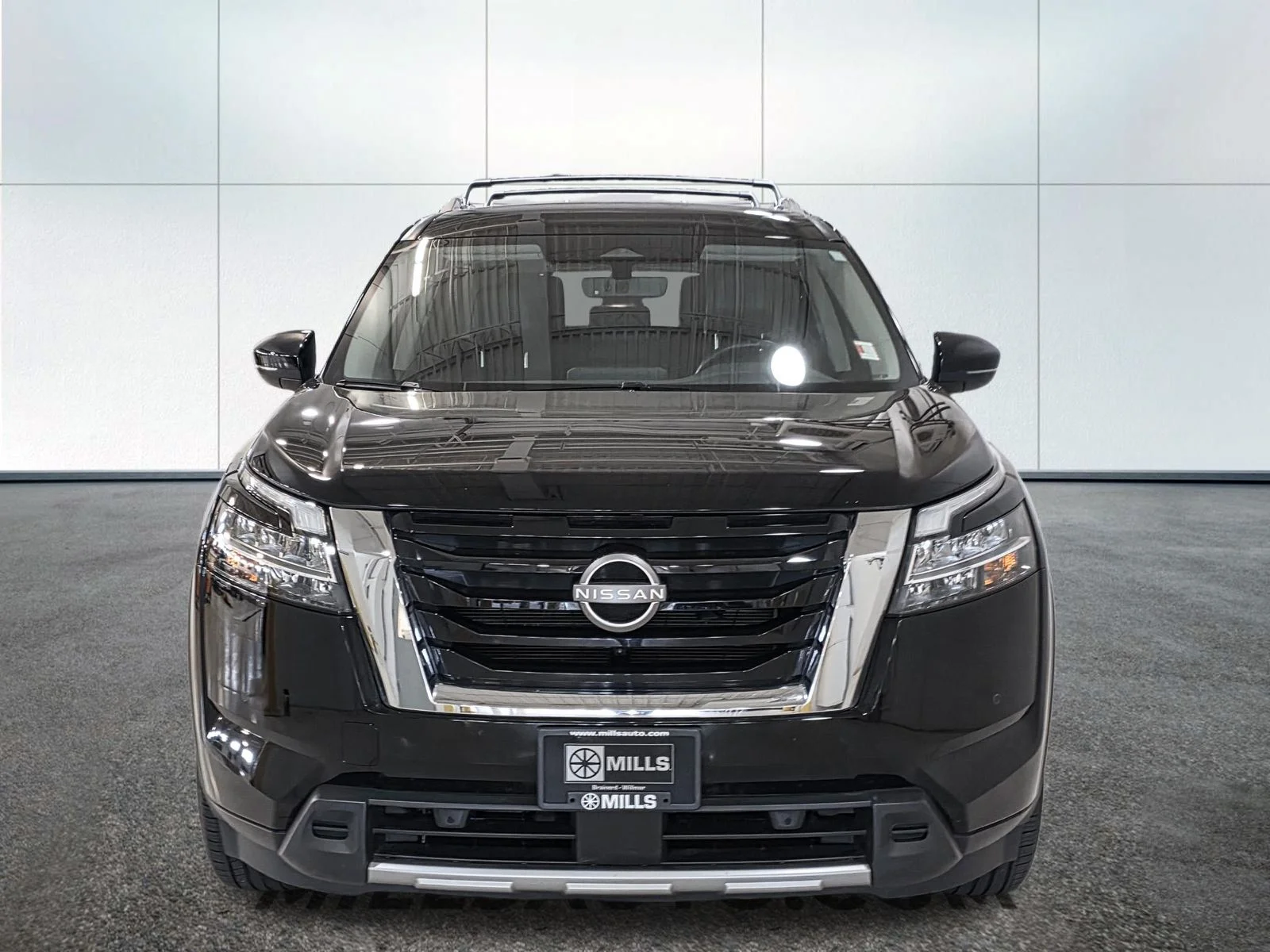 Used 2023 Black Nissan SL image 12