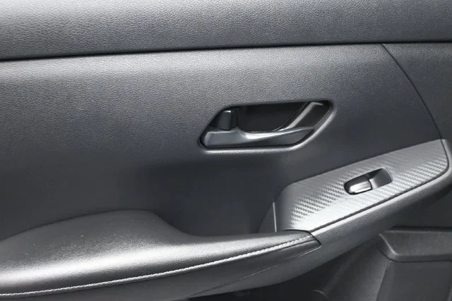 Used 2025 Gray Nissan SV image 9