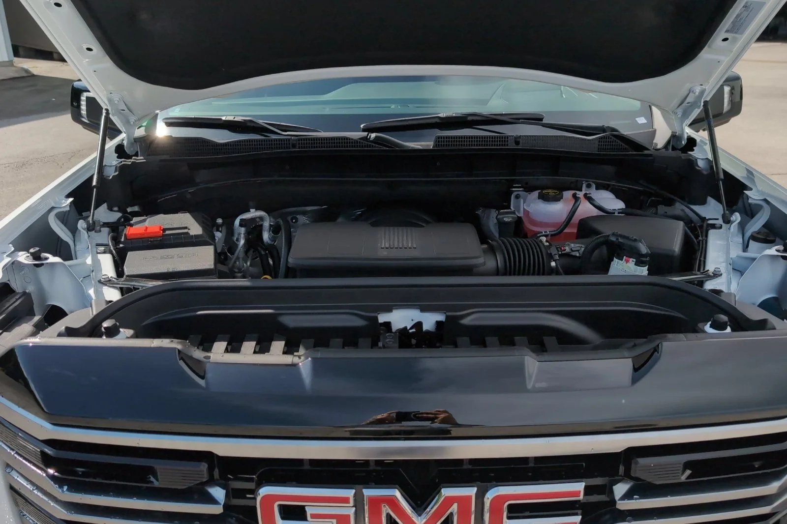 New 2026 Summit White GMC AT4 image 28