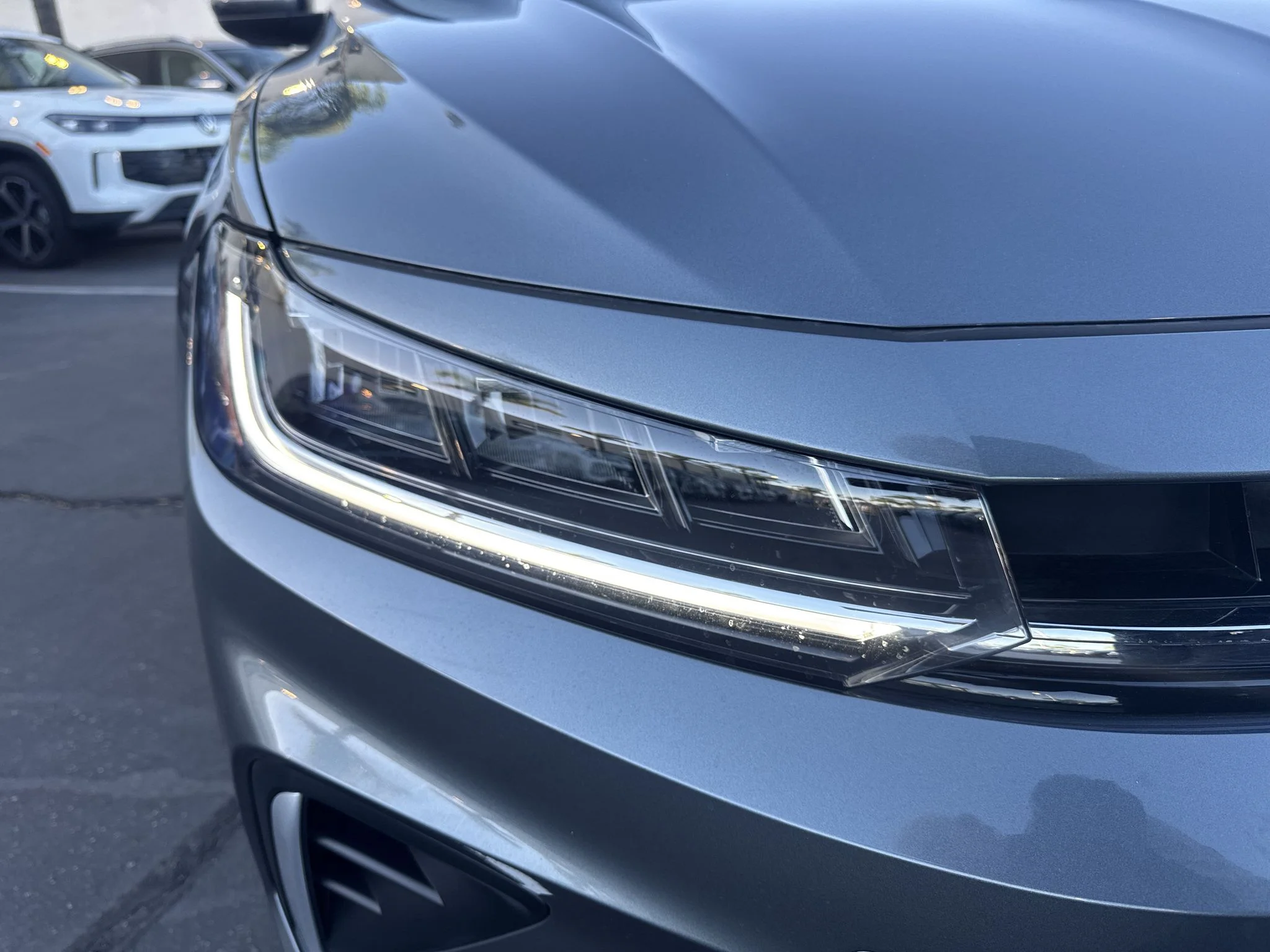 New 2027 Platinum Gray Metallic Volkswagen S image 10
