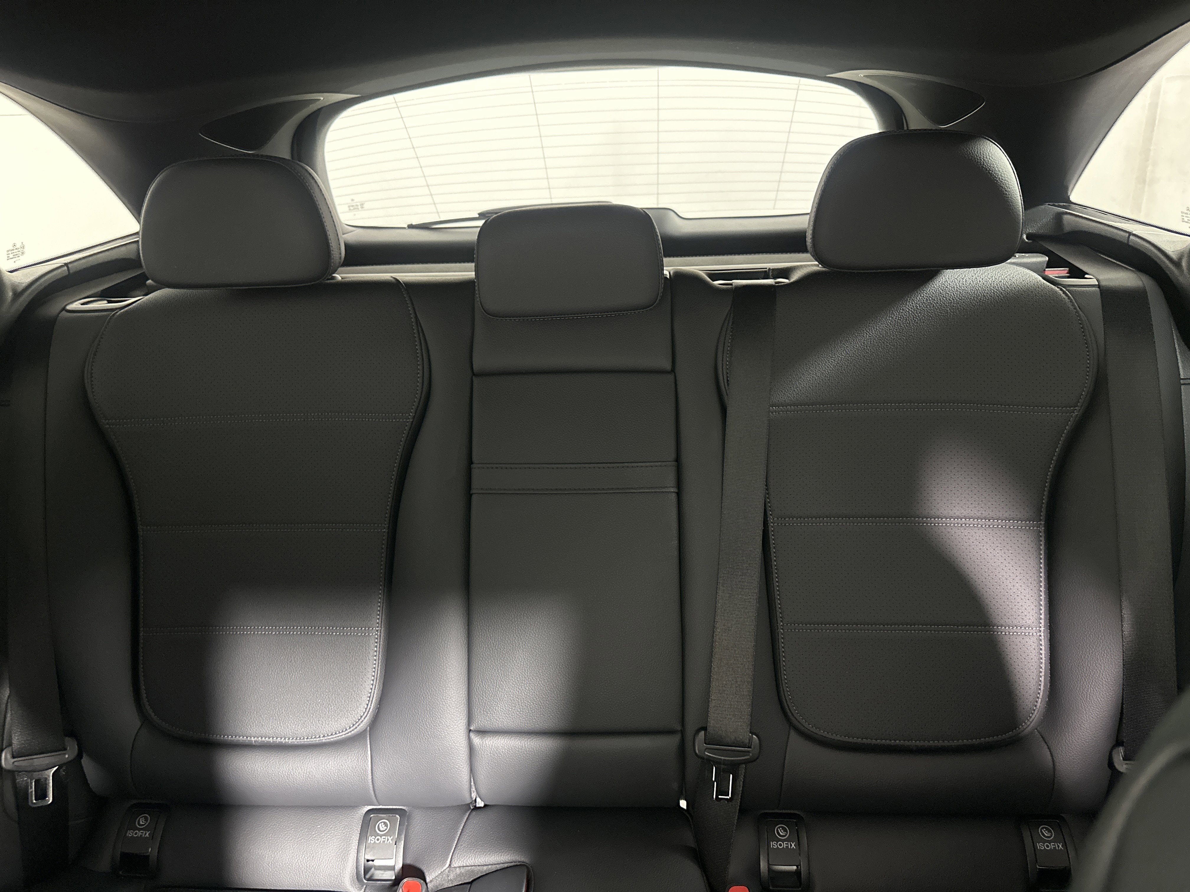 Used 2025 White Mercedes-Benz GLC 300 image 22