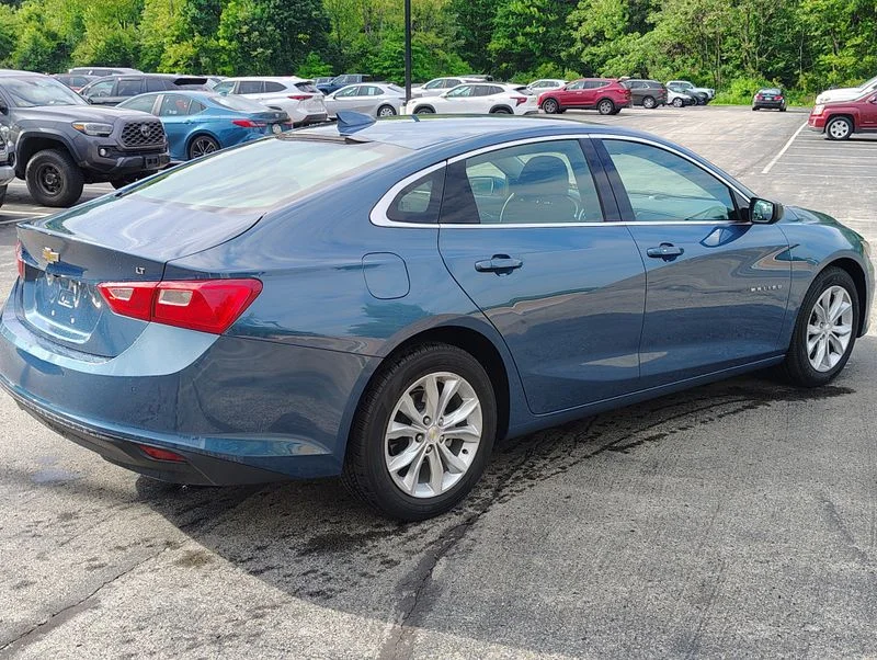 Used 2024 Blue Chevrolet LT image 5