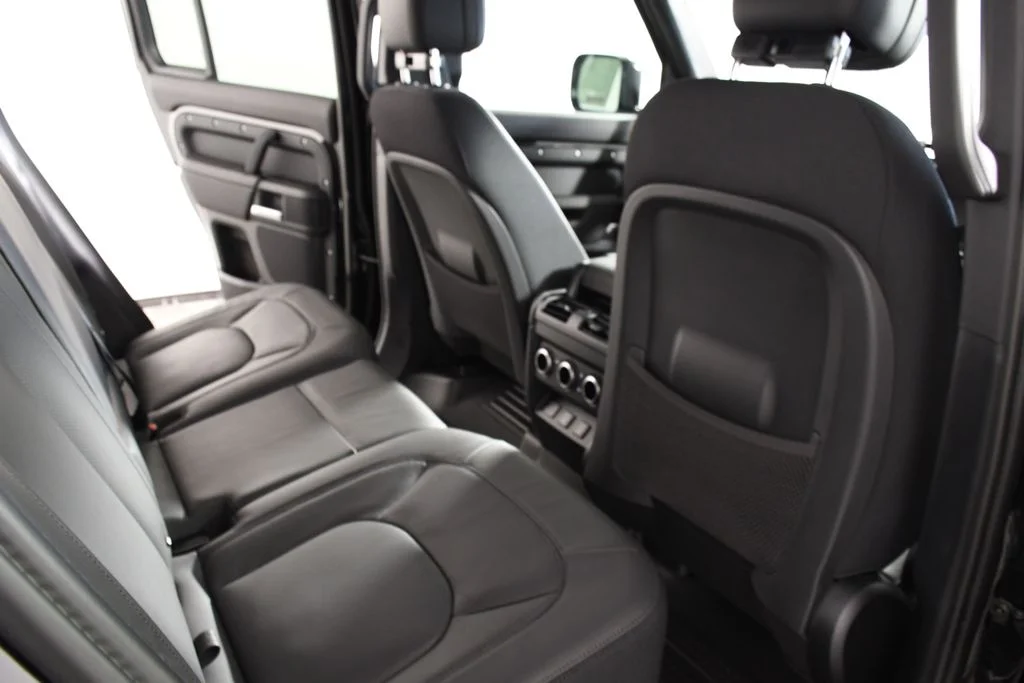 New 2026 Santorini Blk Land Rover X image 22