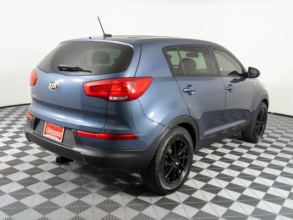 Used 2015 Blue Kia LX image 6