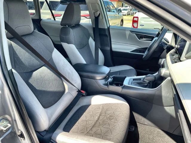 Used 2024 Silver Sky Metallic Toyota XLE image 26