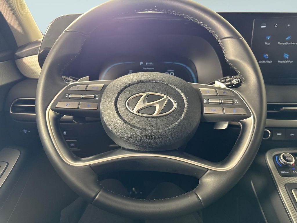 Certified Used 2025 Silver Hyundai SEL image 26
