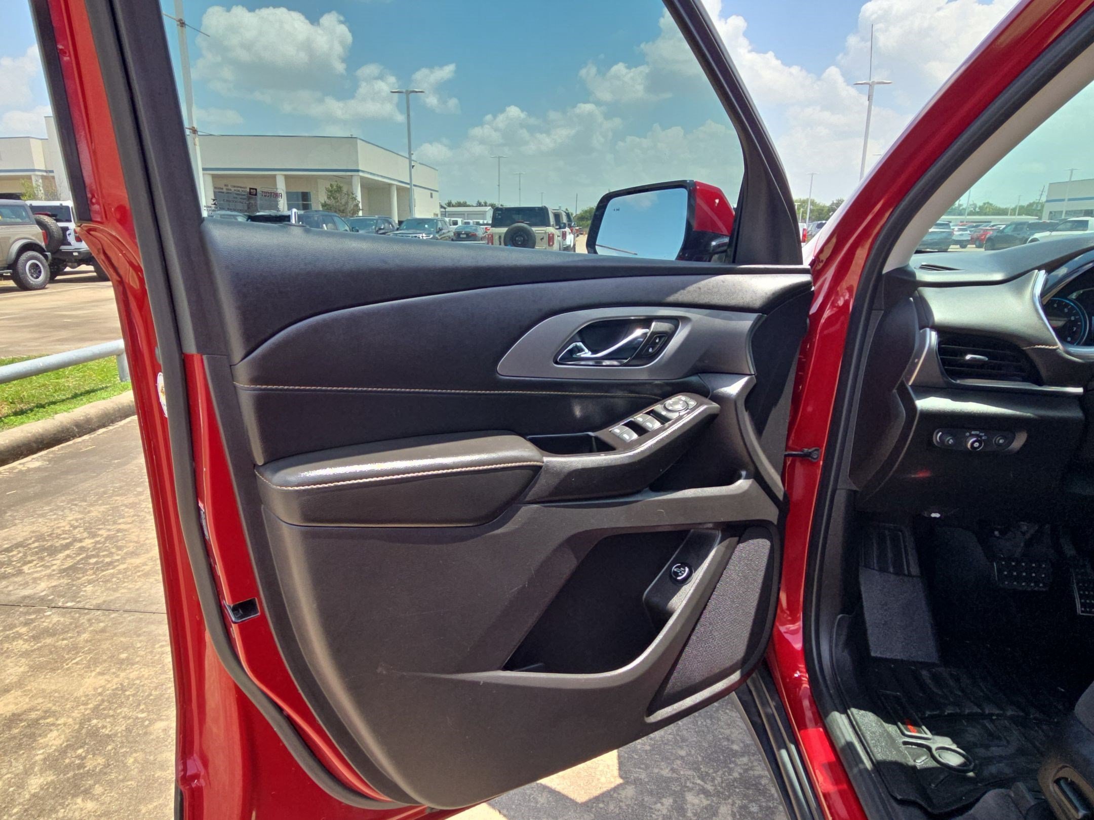 Used 2019 Cajun Red Tintcoat Chevrolet LT image 11