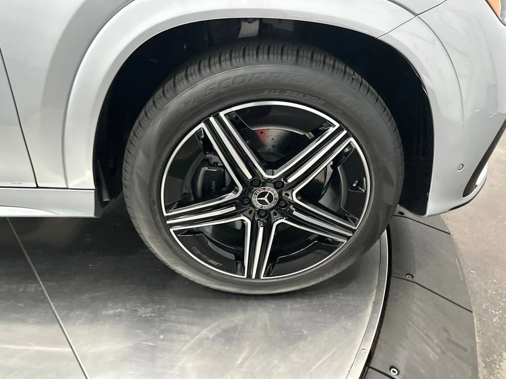 New 2026 Silver Mercedes-Benz GLE 450 Coupe image 9