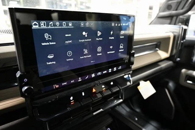 2026 GMC HUMMER EV 2X - Photo 13