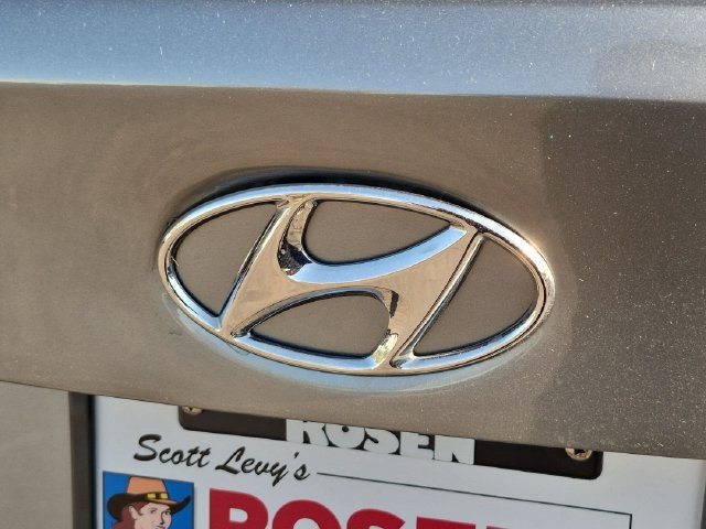 Used 2022 Gray Hyundai SE image 24