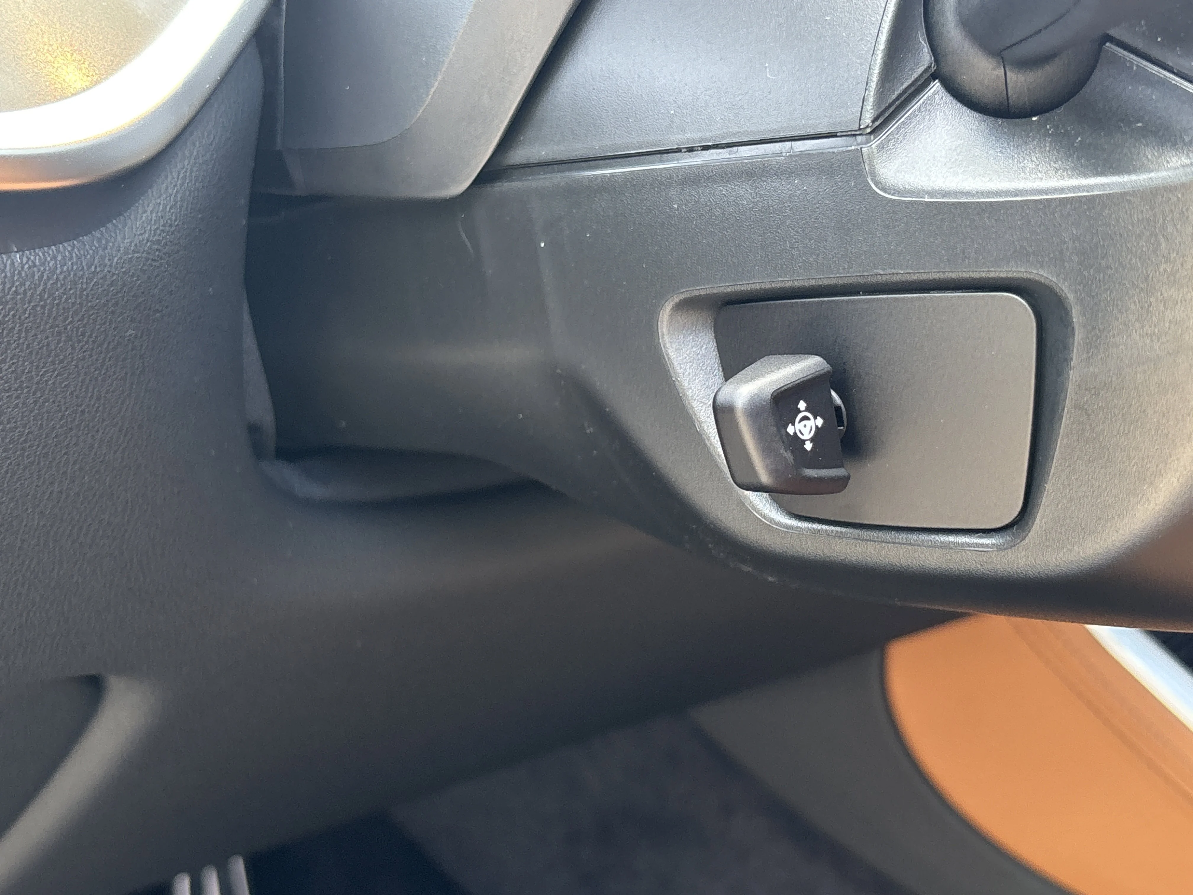New 2026 MINERAL WHITE BMW xDrive40i image 29